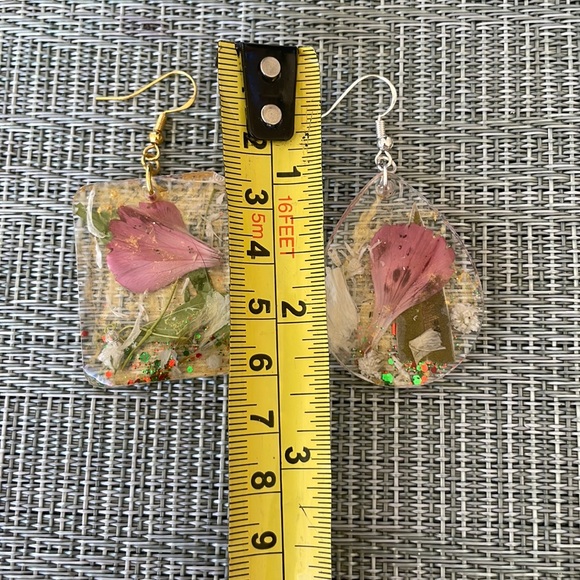 XMAS Handmade Medium Pressed Flower Holiday Vibes Earrings Rectangle Shape - Picture 5 of 9